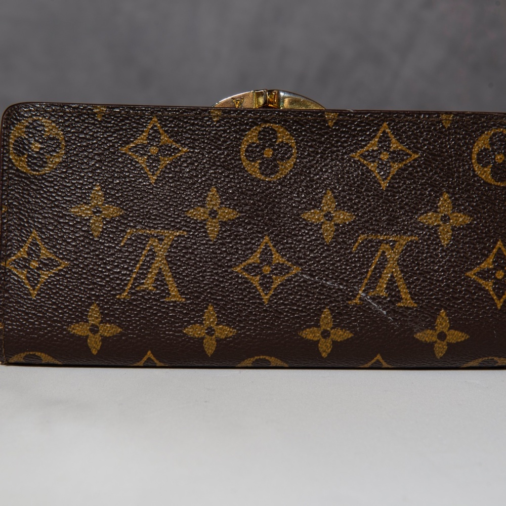 Louis Vuitton wallet - Picture 2 of 2